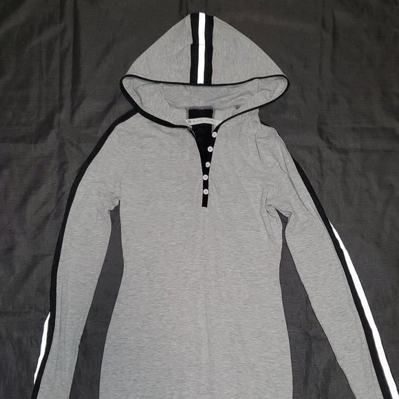 COPY - Blanc Noir hoodie - Picture 1 of 11